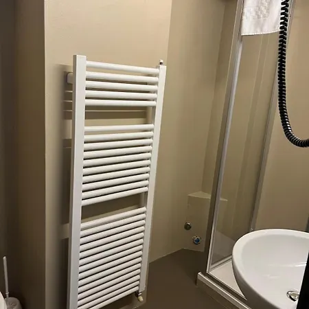 A La Casa Dei Potenti