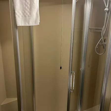 A La Casa Dei Potenti بيت ضيافة سان جيمينيانو