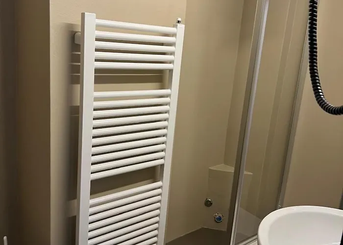 A La Casa Dei Potenti